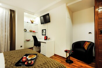 main street studio and rooms