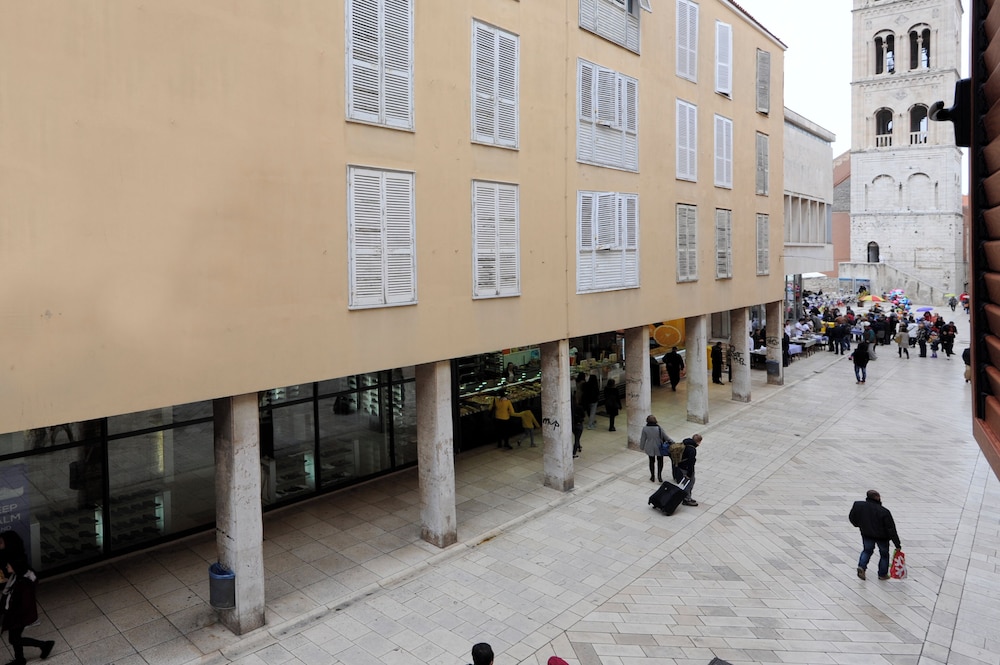 main street studio and rooms