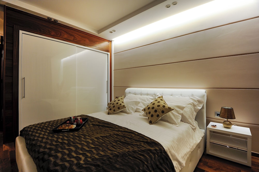 main street studio and rooms