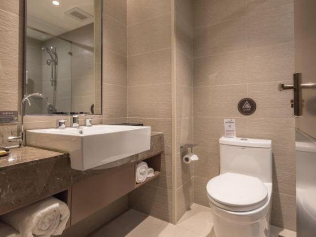 home inn plus harbin central street