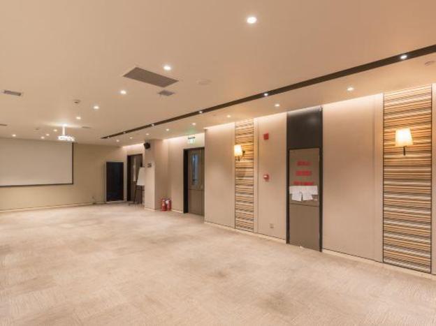 home inn plus harbin central street