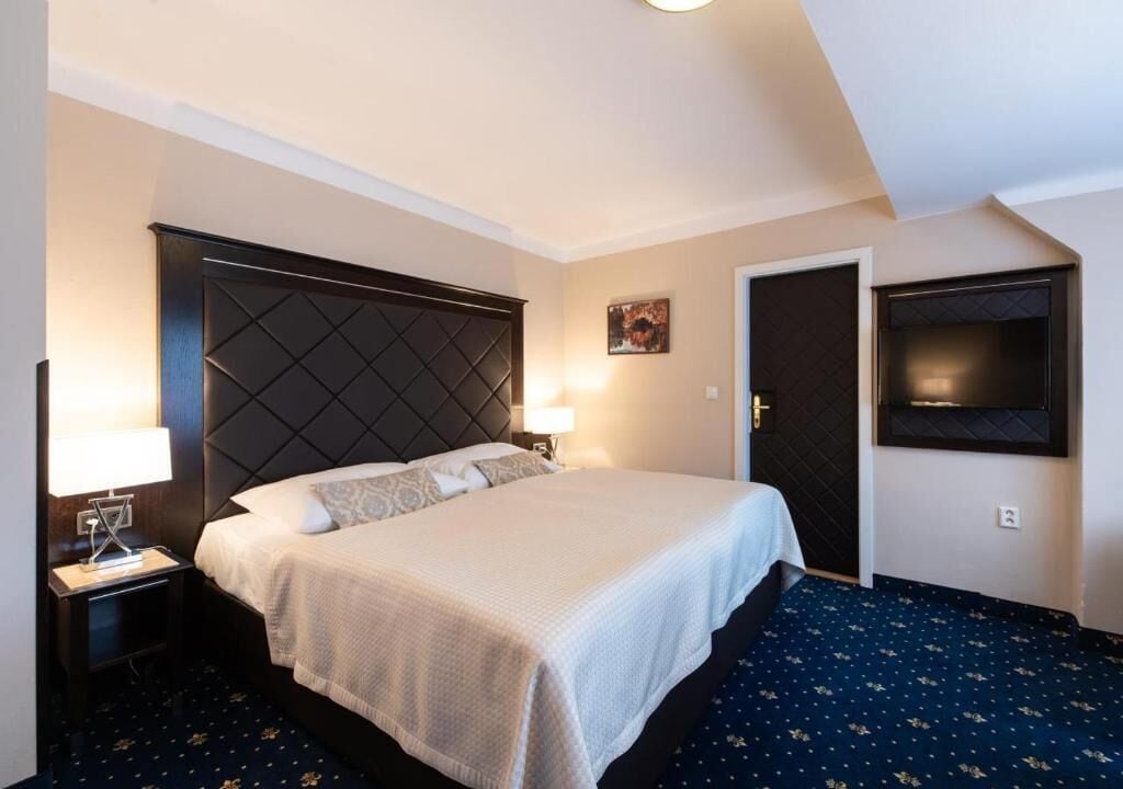 kampa stara zbrojnice sivek hotels