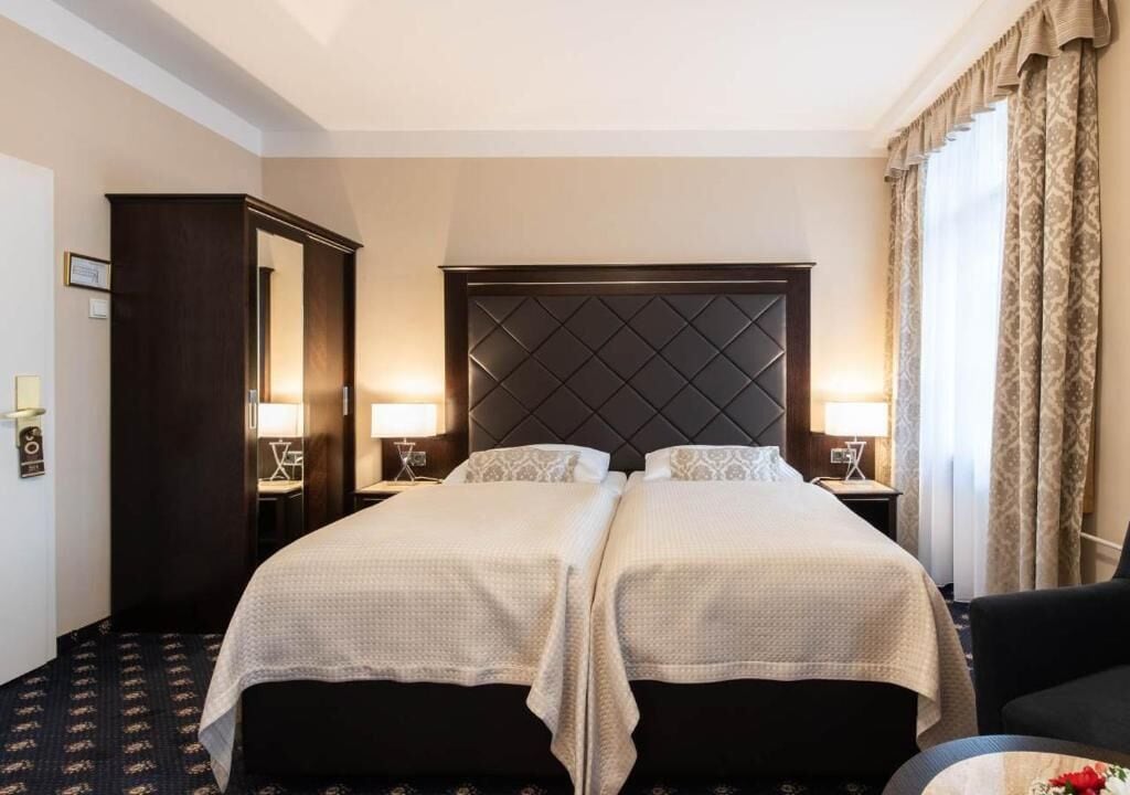 kampa stara zbrojnice sivek hotels