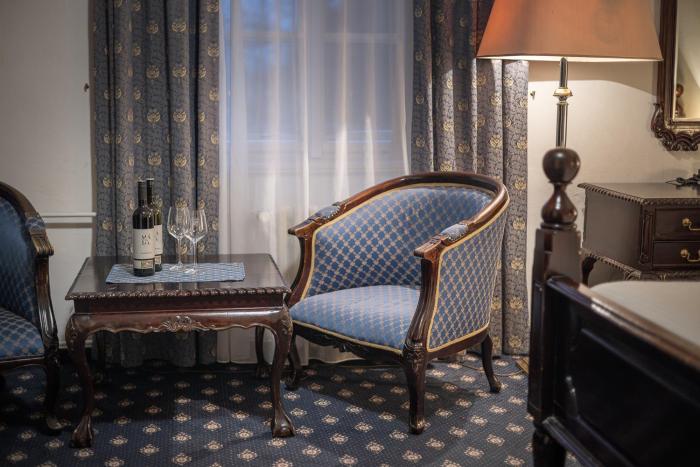kampa stara zbrojnice sivek hotels