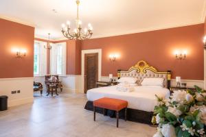 Weston Manor,,4 star