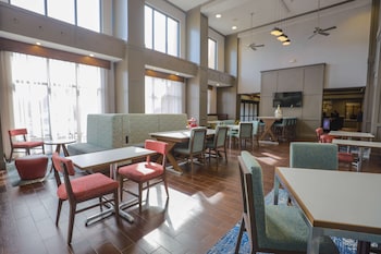 hampton inn and suites bay city tx