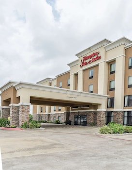 hampton inn and suites bay city tx