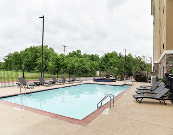 hampton inn and suites bay city tx