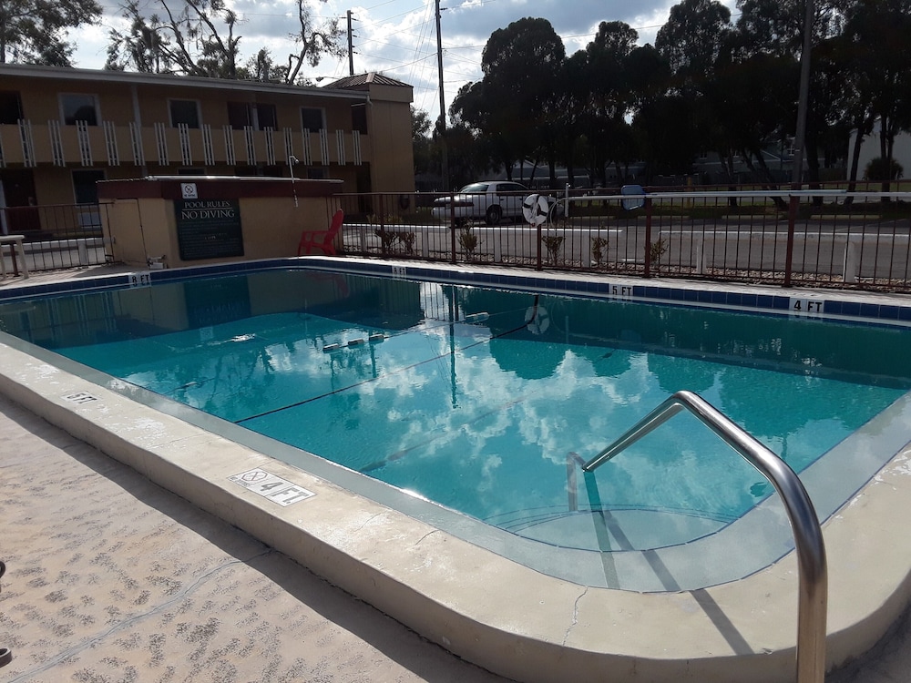 budget lodge of mount dora