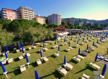 hotel mirna