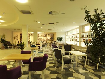 hotel mirna