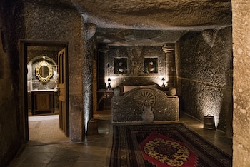 antique terrace suites