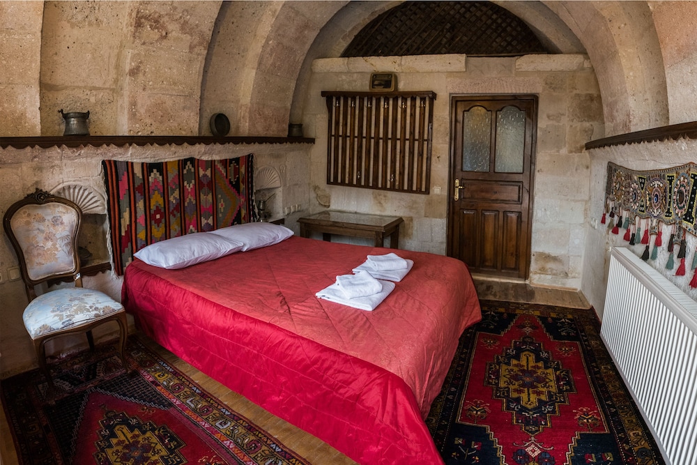 antique terrace suites