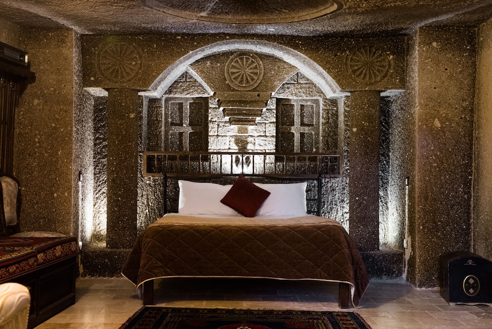 antique terrace suites