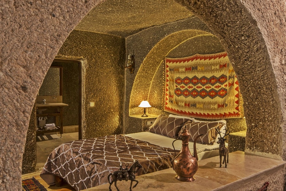 antique terrace suites