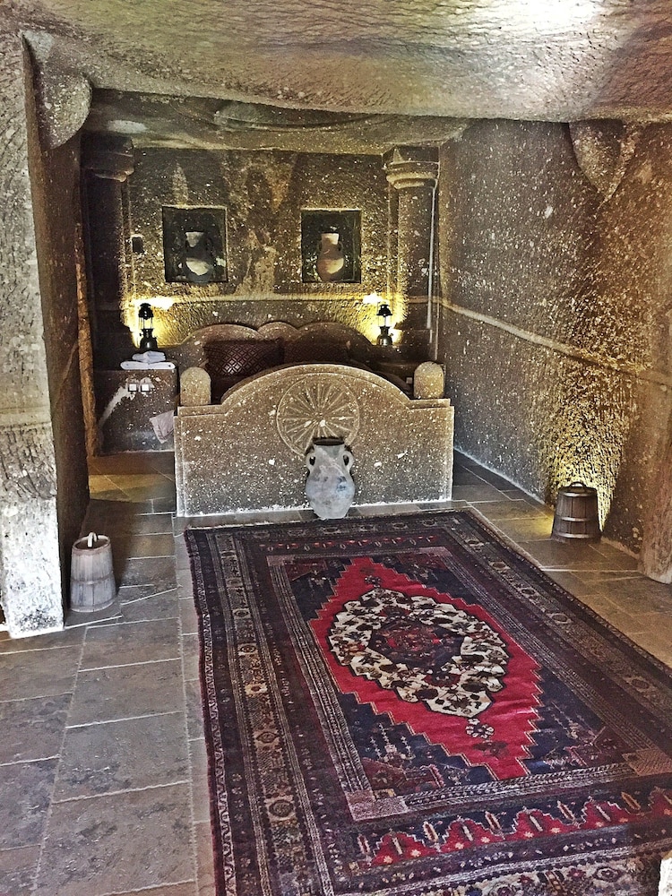 antique terrace suites