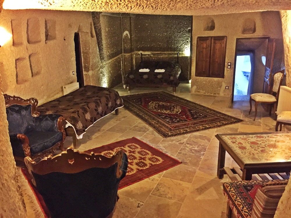 antique terrace suites