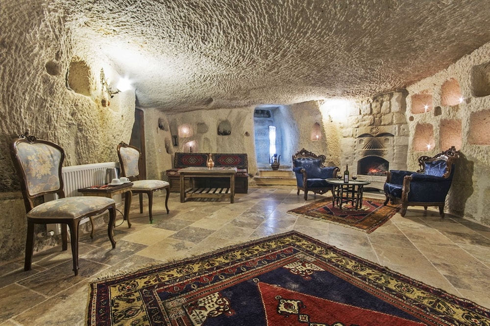 antique terrace suites
