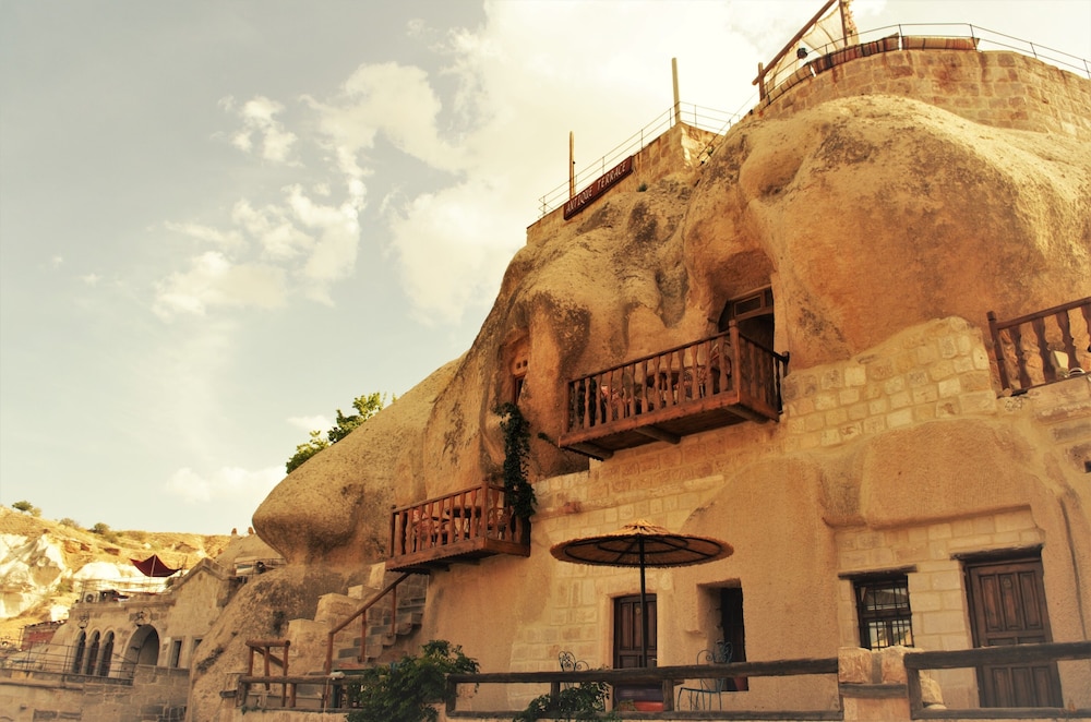 antique terrace suites