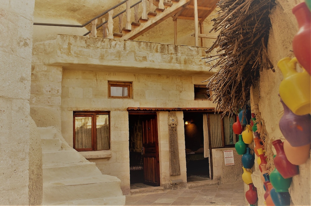 antique terrace suites