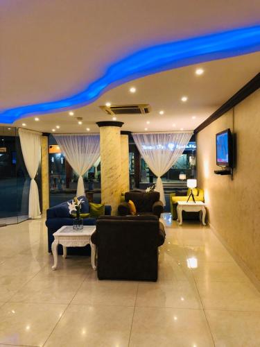 amwaj suites