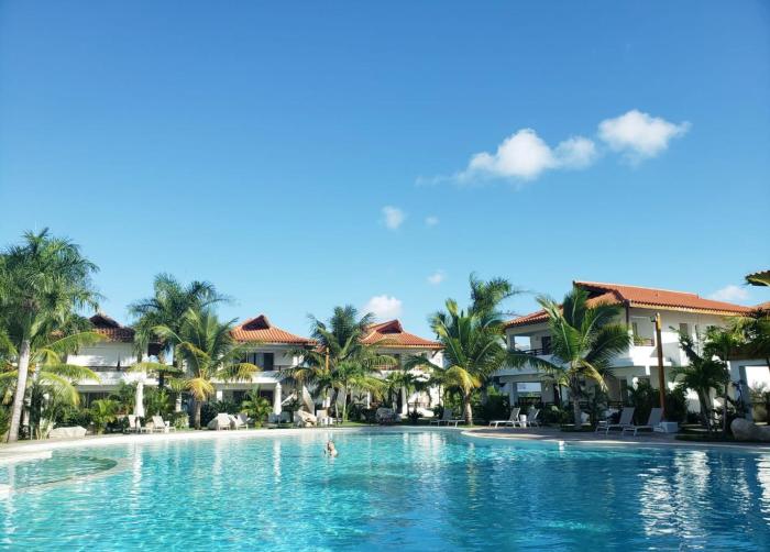 residencial paraiso pool
