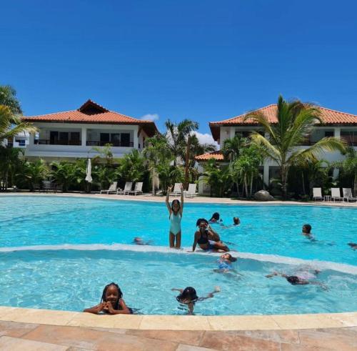 residencial paraiso pool