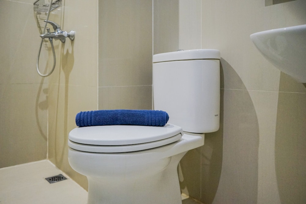 minimalist pool view low rise studio paramount skyline apartment