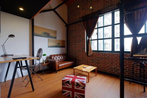 Baker Street Design Inn,No.37, Lane 108, Weimin St.,3 star