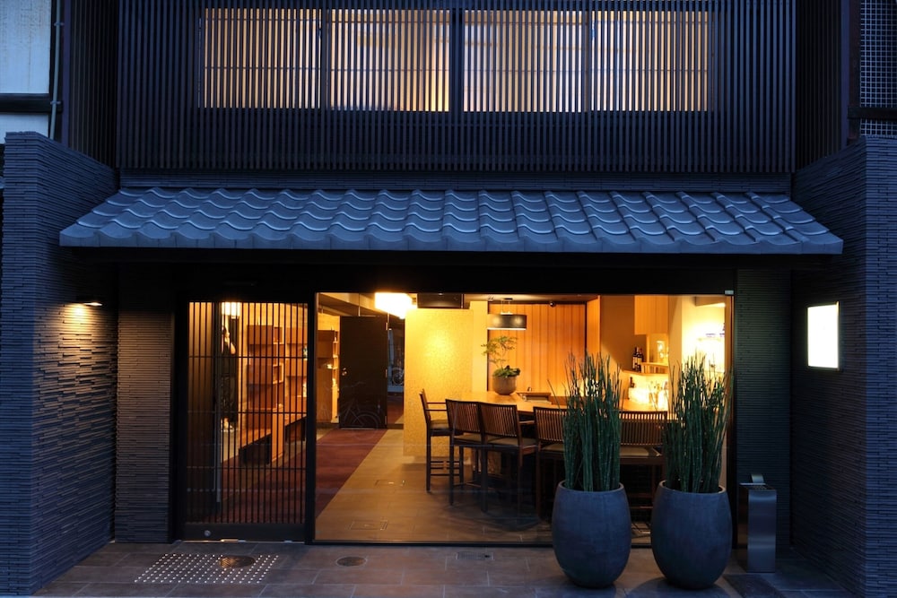 grace villa nijo jo castle