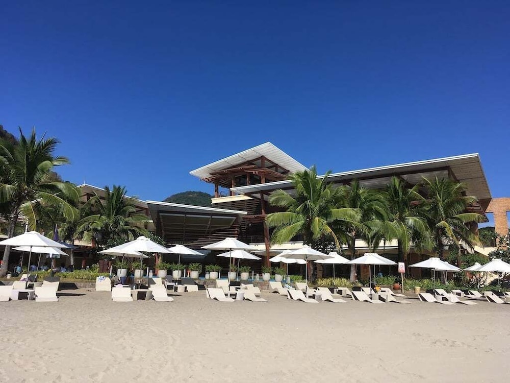 beach condos pico de loro hamilo coast