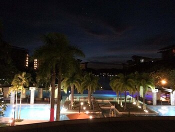 beach condos pico de loro hamilo coast