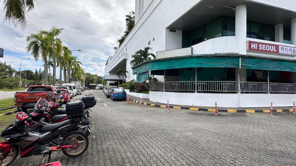 likas square kk apartment suite