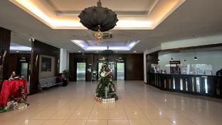 likas square kk apartment suite