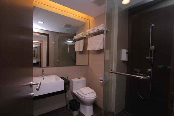 likas square kk apartment suite