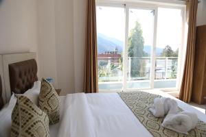 mountain view room by yog tapovan