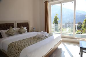 mountain view room by yog tapovan