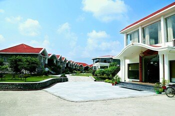 the manrals resort
