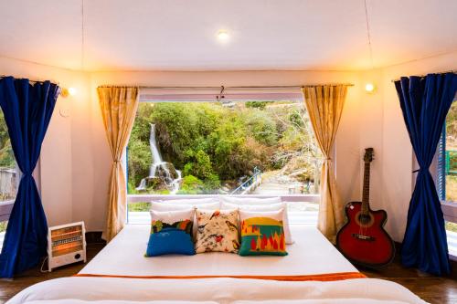 zostel plus mussoorie adults only