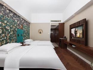 jinjiang metropolo zhenjiang railway station wanda plaza