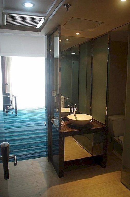 jinjiang metropolo zhenjiang railway station wanda plaza