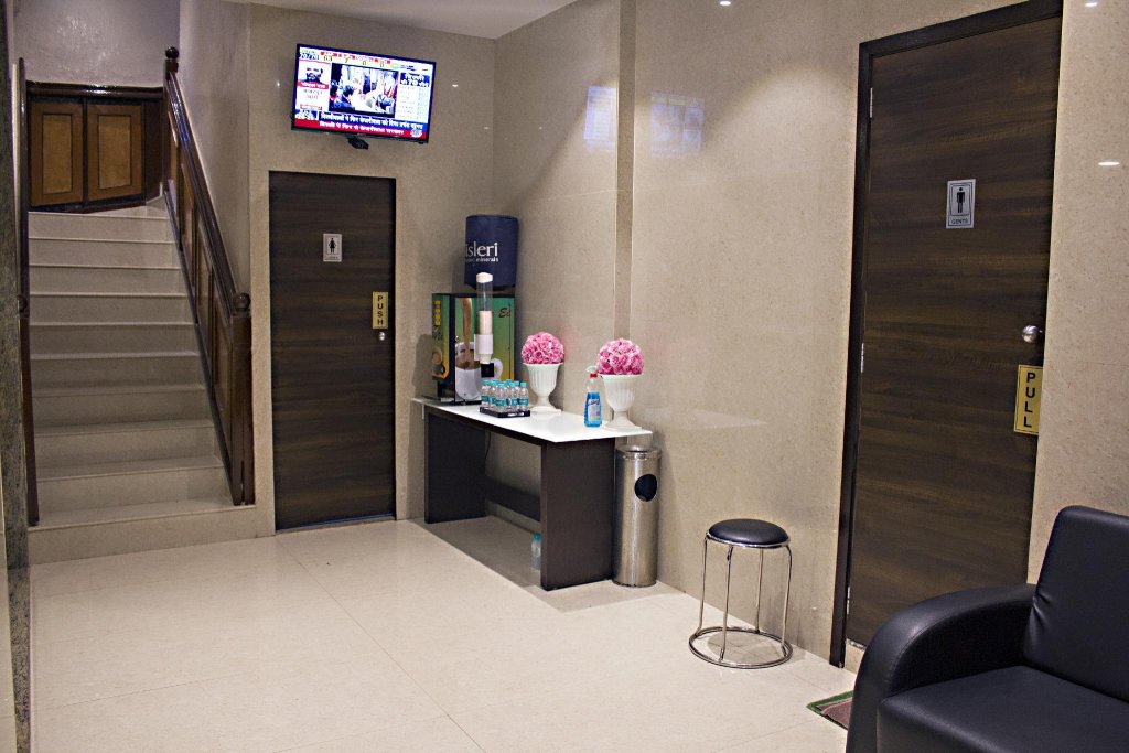 Vishal Hall,Kalyan West,2 star