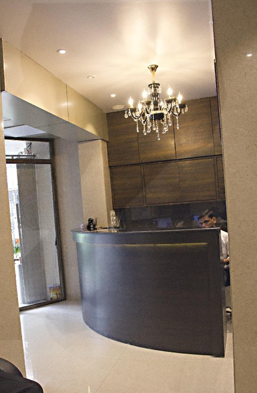 Vishal Hall,Kalyan West,2 star