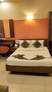 cubbon suites 10 minute walk to mg road mg road metro and church street
