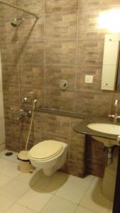 cubbon suites 10 minute walk to mg road mg road metro and church street