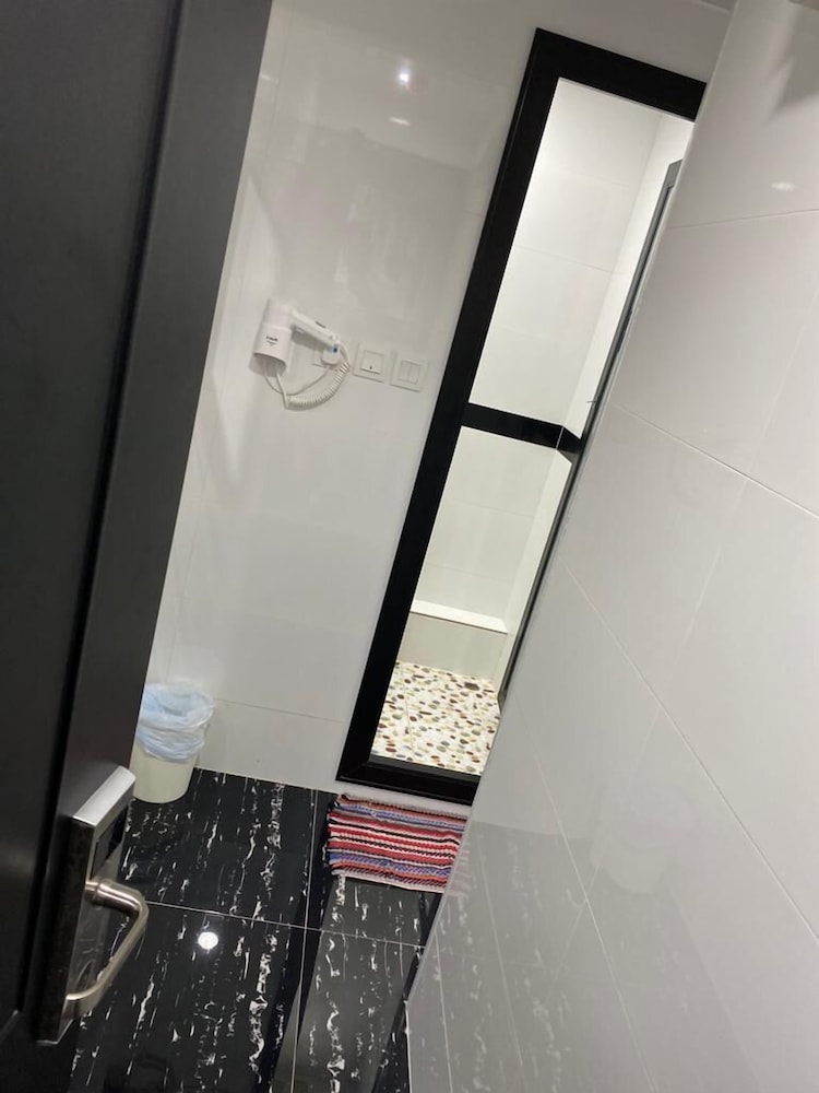 new day night hostel