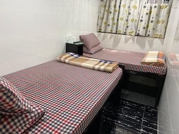 new day night hostel