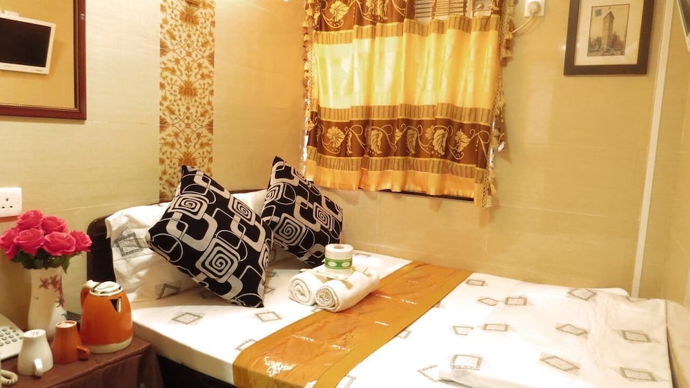 new day night hostel