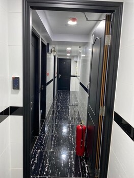 new day night hostel