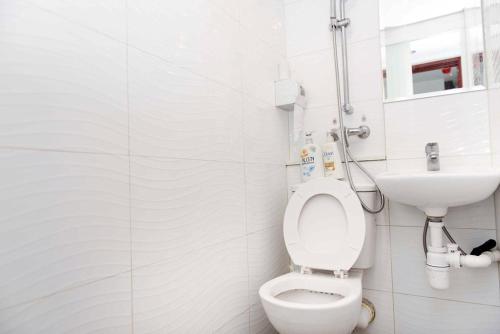 new day night hostel